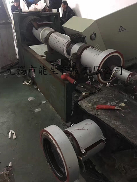 造粒机1.png 造粒机1.png